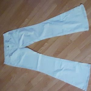 LOFT ANN TAYLOR WHITE FLARE JEANS
